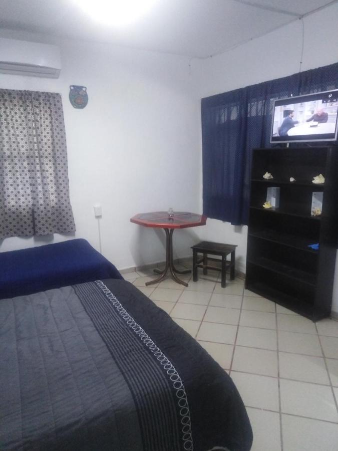 Habitaciones-Comodas-Aire-Wifi-Tv-Cerca De Playa-!!Excelente Precio II Manzanillo Zewnętrze zdjęcie