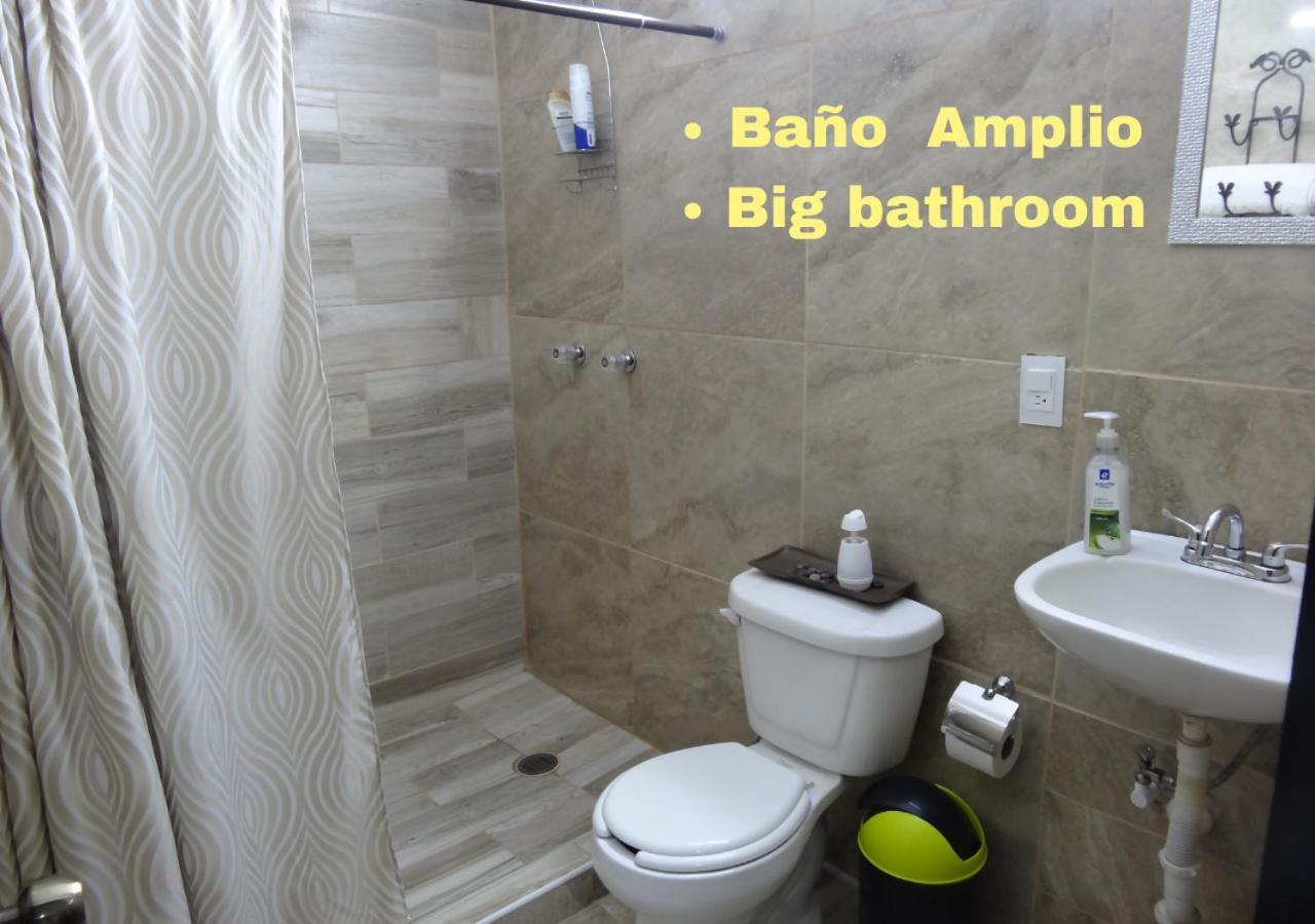 Habitaciones-Comodas-Aire-Wifi-Tv-Cerca De Playa-!!Excelente Precio II Manzanillo Zewnętrze zdjęcie
