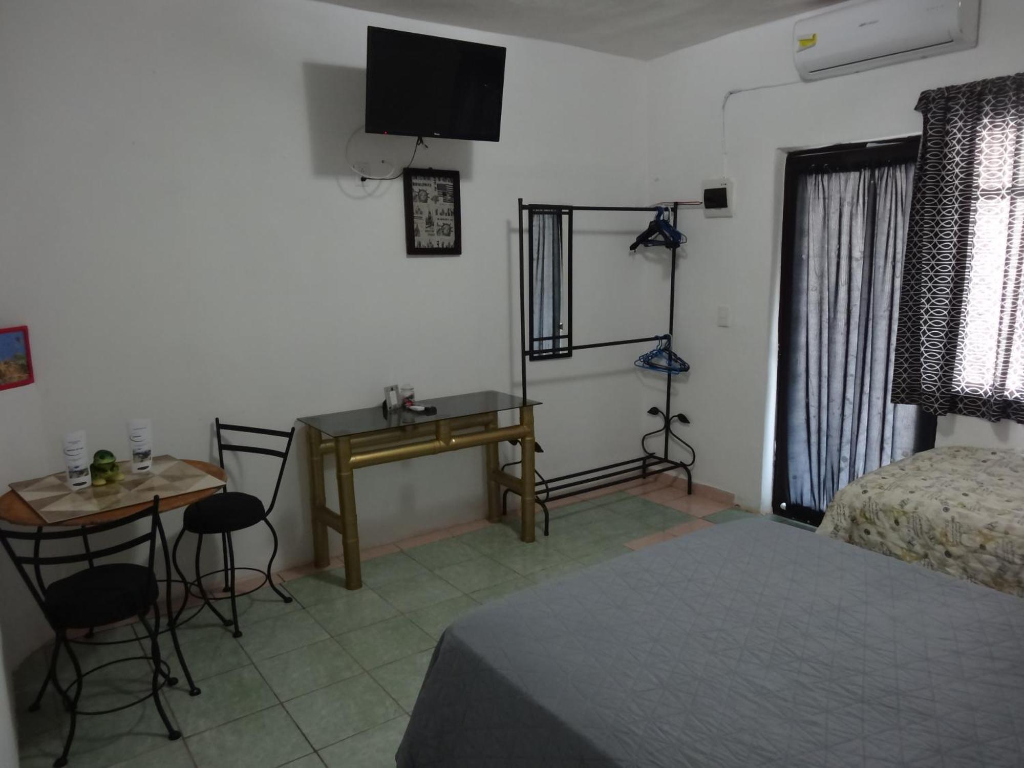 Habitaciones-Comodas-Aire-Wifi-Tv-Cerca De Playa-!!Excelente Precio II Manzanillo Zewnętrze zdjęcie