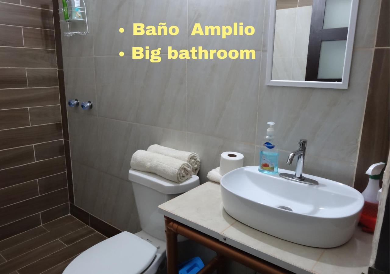 Habitaciones-Comodas-Aire-Wifi-Tv-Cerca De Playa-!!Excelente Precio II Manzanillo Zewnętrze zdjęcie